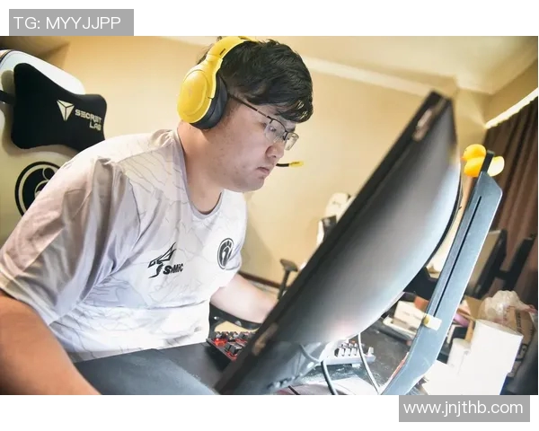 CSGO焦点IG战队个人能力分析与S15赛季LOL表现对比探讨 CSGO焦点IG战队个人能力分析与S15赛季LOL表现对比探讨